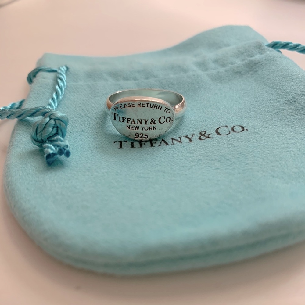 Tiffany & Co. Oval Tag Ring Size 6